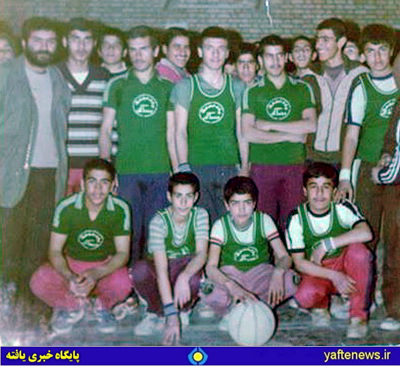 تیم بسکتبال مدرسه راهنمايی علی‌محمد ساکی در سال 1361