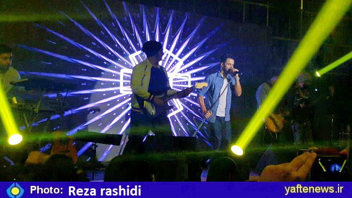 كنسرت موسيقي پاپ سيروان خسروي در خرم‌آباد برگزار شد + عكس