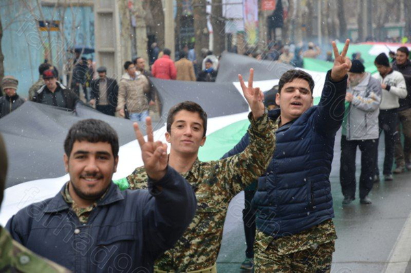 مردم بروجرد در راهپیمایی 22 بهمن حماسه آفریدند