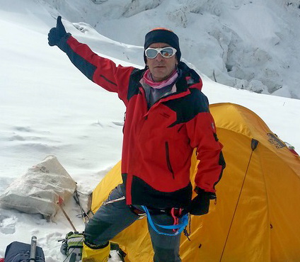 کوهنورد لرستانی صعود کننده هیمالیا : با دیدن گروه آلمانی، حیات دوباره یافتم
