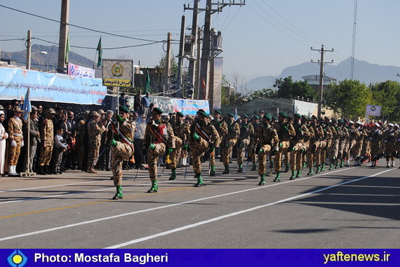 گزارش تصویری: مراسم بزرگداشت روز ارتش در خرم‌آباد