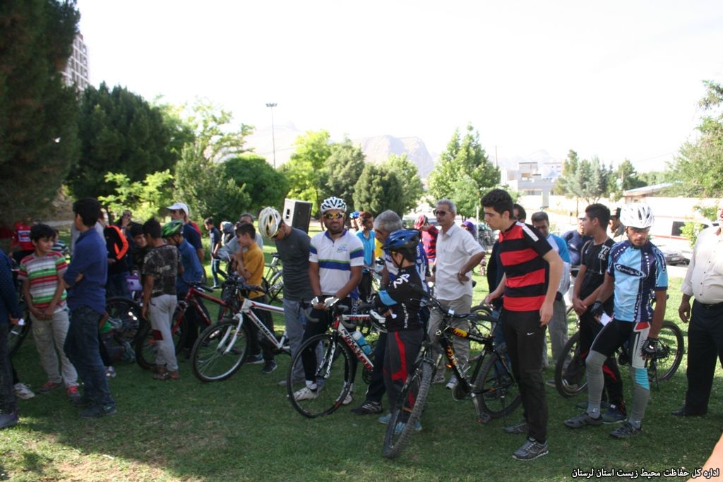  همایش دوچرخه‌سواری در قالب طرح سه‌شنبه‌های بدون خودرو 