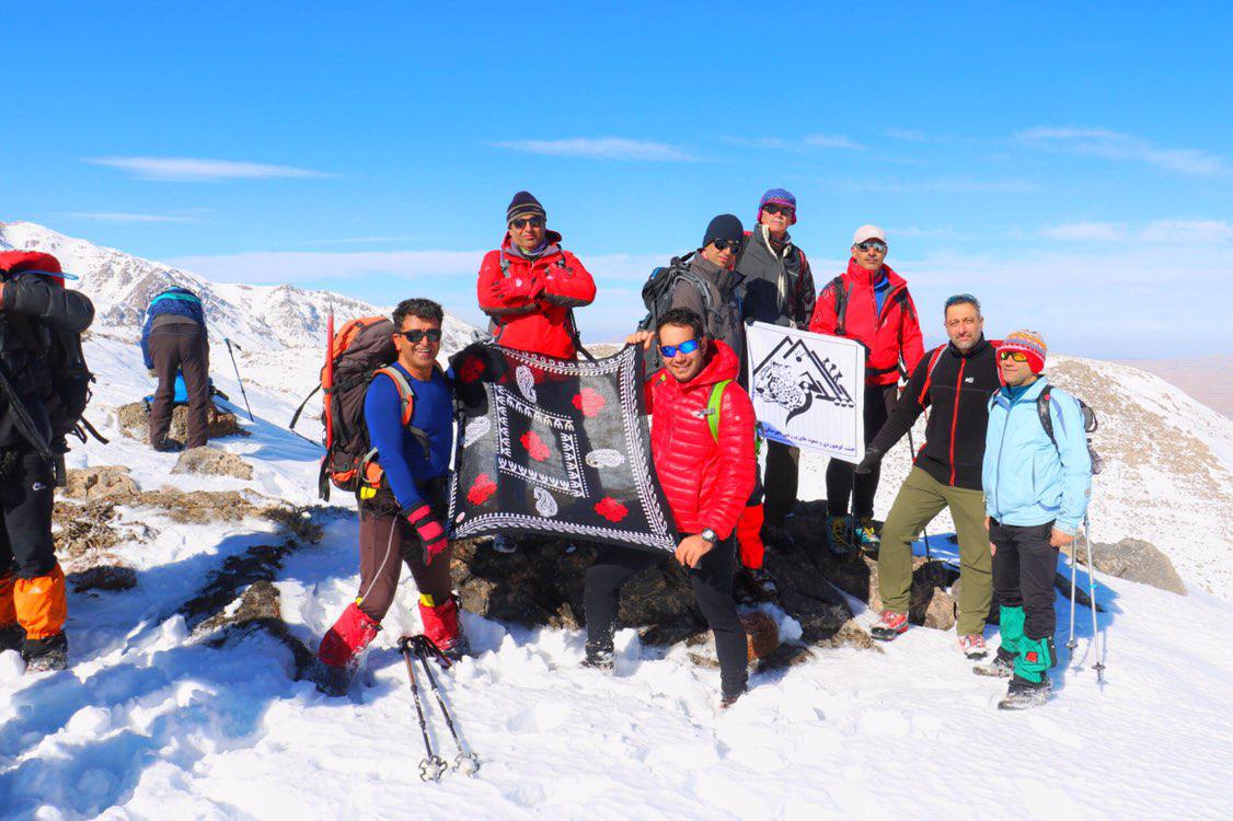 گزارش تصویری: صعود سراسری کوهنوردان لرستان به گرین