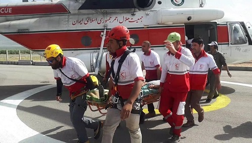 نجات کوهنوردان گرفتار شده در ارتفاعات اشترانکوه