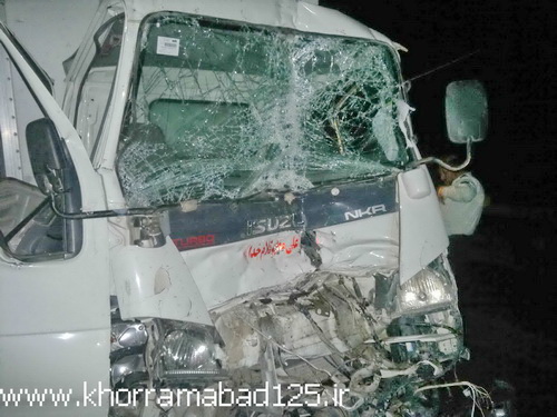 برخورد شدید دو كامیون در جاده خرم‌آباد- الشتر+ عكس/ 5 كشته در تصادف زنجيره‌اي آزادراه پل‌زال