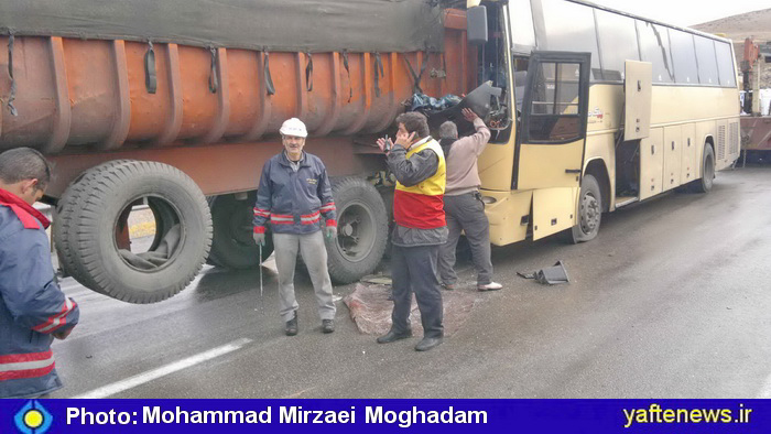 تصادف مرگبار يك اتوبوس در جاده خرم‌آباد- بروجرد + عكس