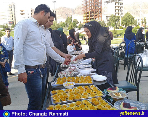 گزارش تصويري: جشنواره خيريه طبخ غذا براي حمايت از بيماران سرطاني در خرم‌آباد